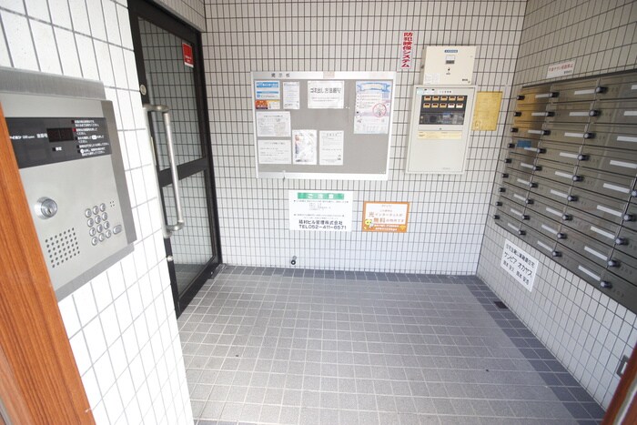 サンピアオカヤスの物件外観写真