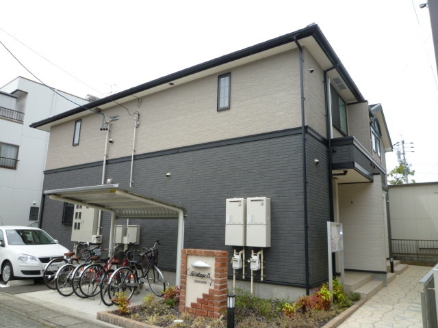 エリタ－ジュⅡの物件外観写真