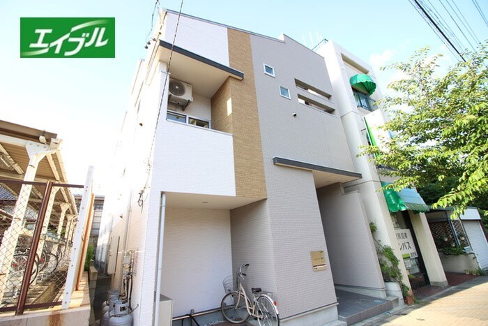 ディアコート鶴里の物件外観写真