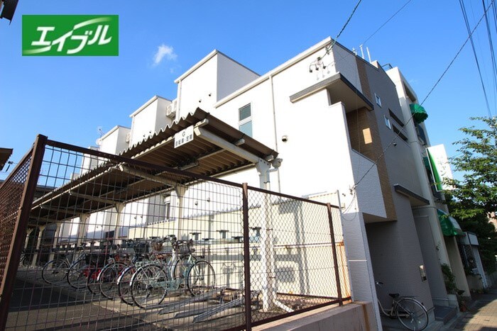 ディアコート鶴里の物件外観写真