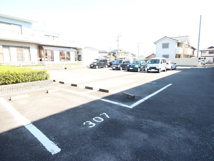 リンピアＩＮＯＵＥの物件外観写真