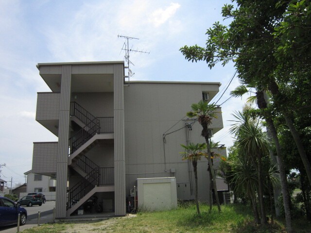 リンピアＩＮＯＵＥの物件外観写真