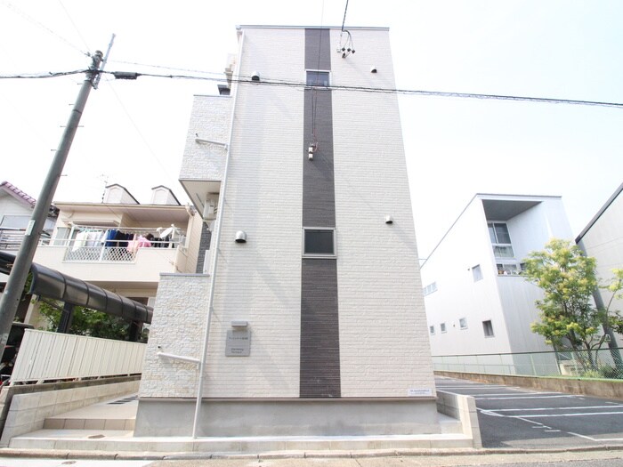 アッシュコート名古屋の物件外観写真