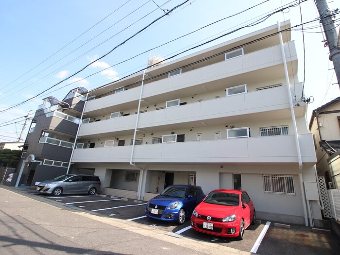 錦ハイツの物件外観写真