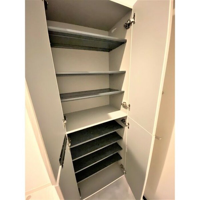 ジュネス上石川町の物件内観写真