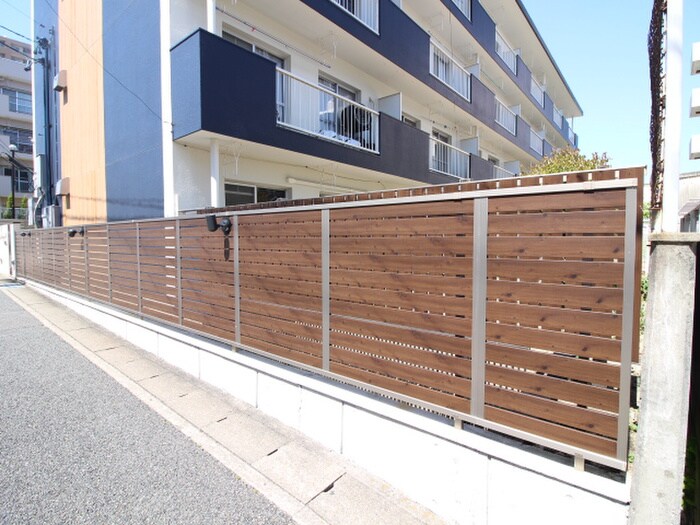 ピアネ－ズ上社２棟の物件外観写真