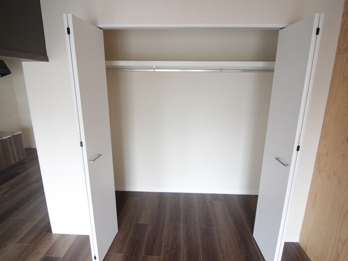 ピアネ－ズ上社２棟の物件内観写真