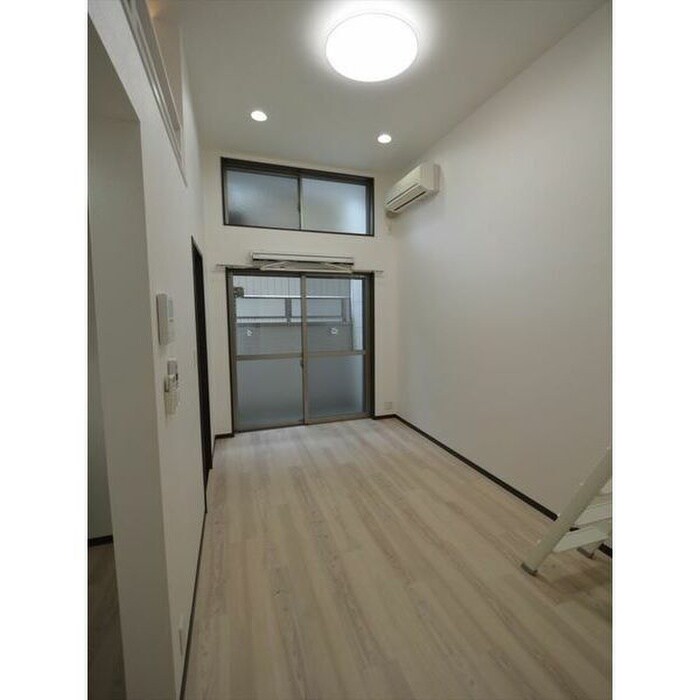 Lucie本陣の物件内観写真