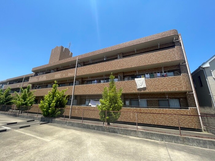 ステージ２１の物件外観写真