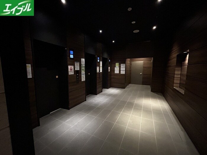 グランルクレ新栄イーストの物件外観写真