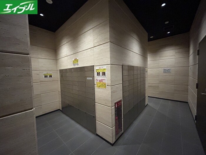 グランルクレ新栄イーストの物件外観写真