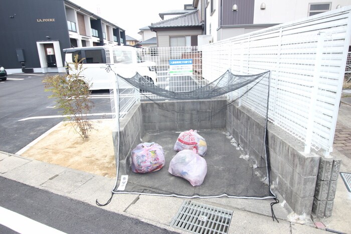 ｌａ・ｐｏｉｒｅの物件外観写真