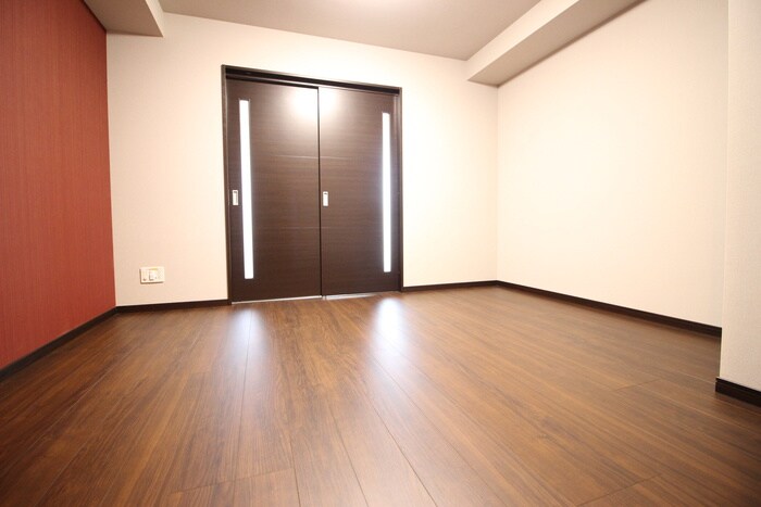 ロイヤルスクエア徳川の物件内観写真