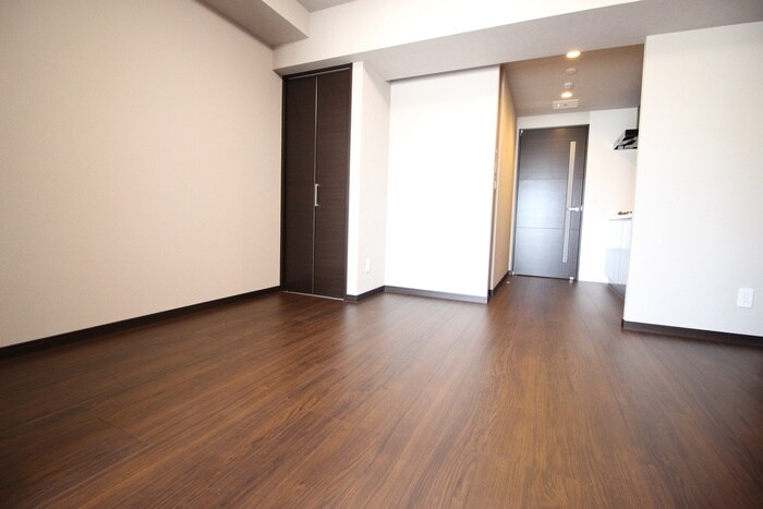 ロイヤルスクエア徳川の物件内観写真