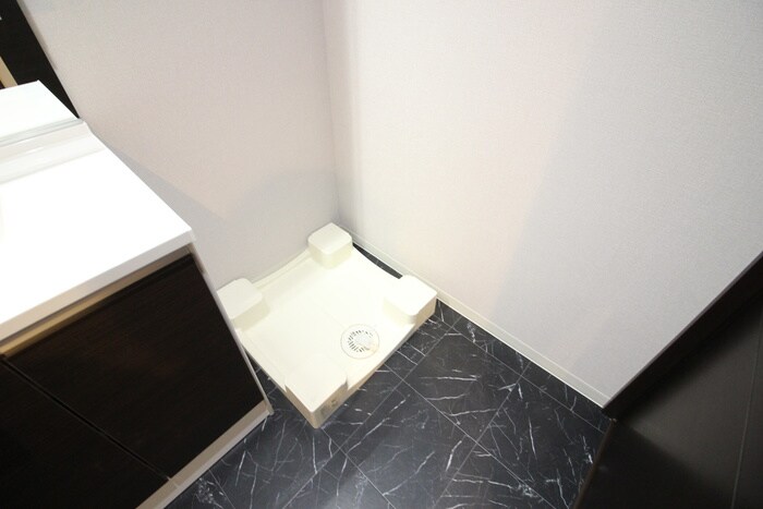 ロイヤルスクエア徳川の物件内観写真