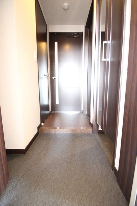 ロイヤルスクエア徳川の物件内観写真