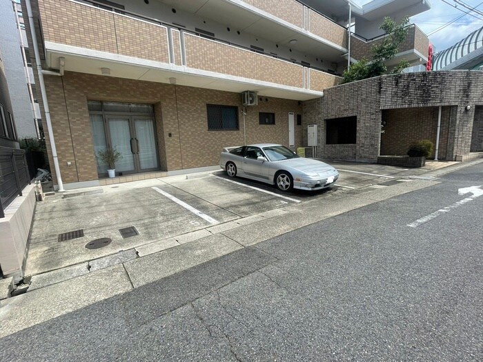 la tie 上社の物件外観写真