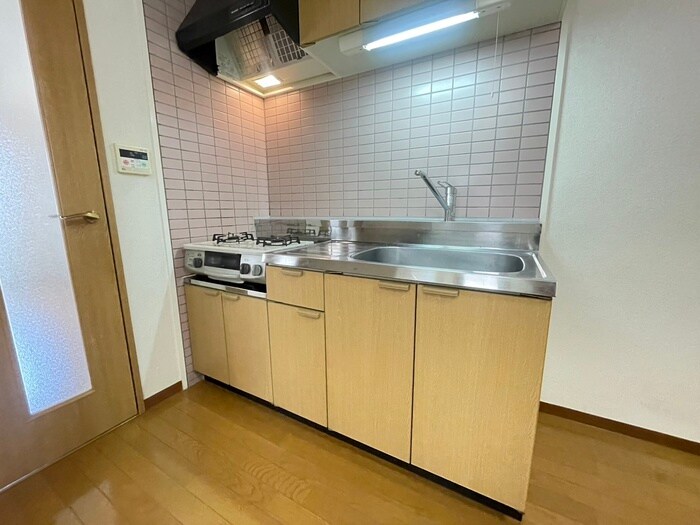 la tie 上社の物件内観写真