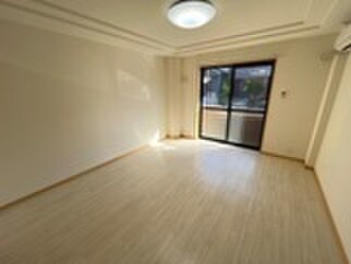 ウェルＩＺＵＭＩの物件内観写真