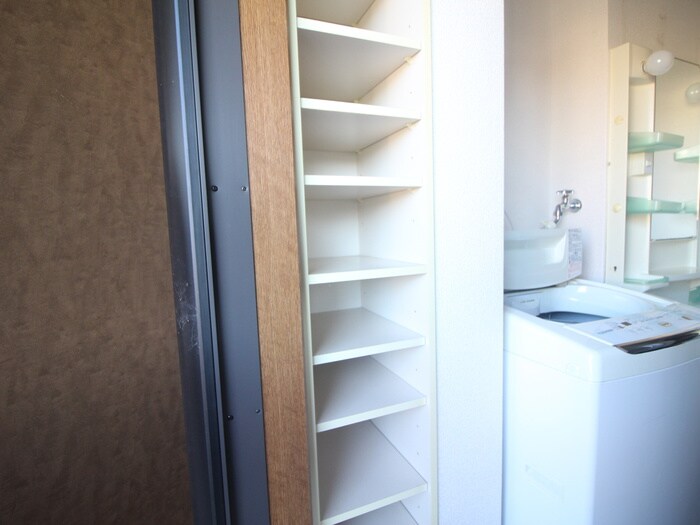 ウインズＡ棟の物件内観写真