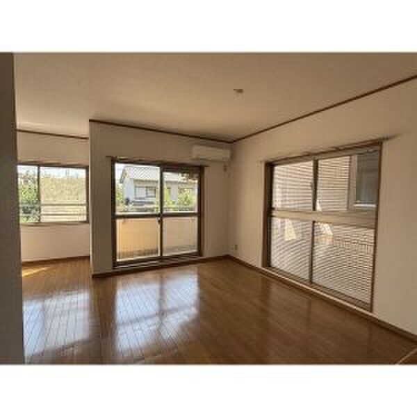 APPARTEMENT　NYの物件内観写真