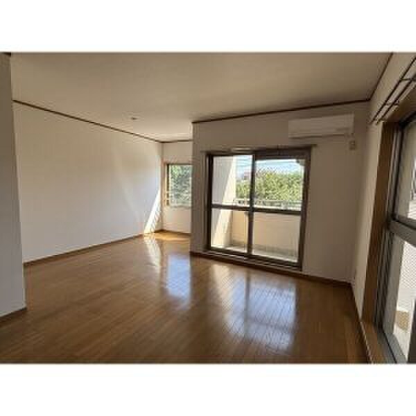 APPARTEMENT　NYの物件内観写真