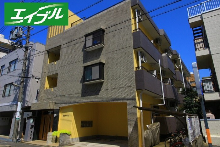 湯口マンションの物件外観写真