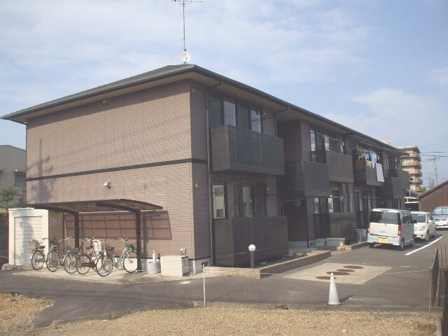 リバ－サイド二ノ宮の物件外観写真