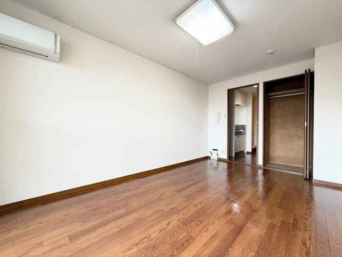 ラヴィンマ－ブルの物件内観写真