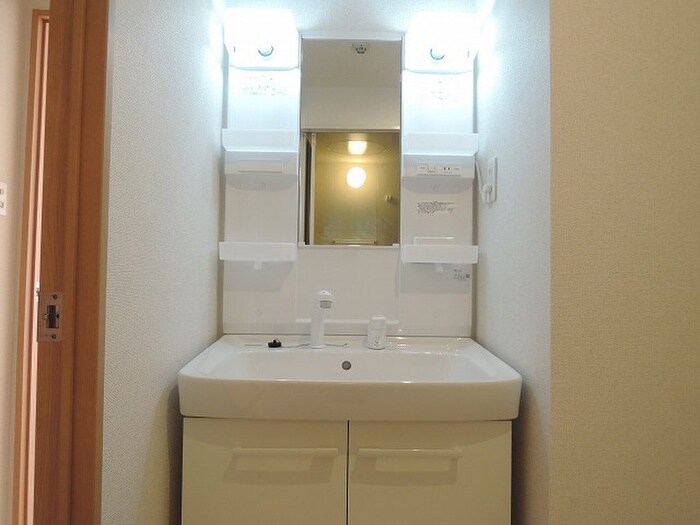 フロラシオンＡＩの物件内観写真