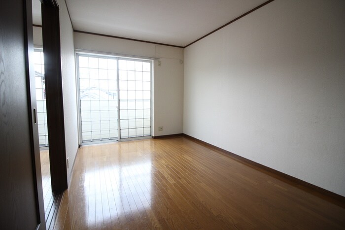 ファミ－ユコ－トＹｓの物件内観写真