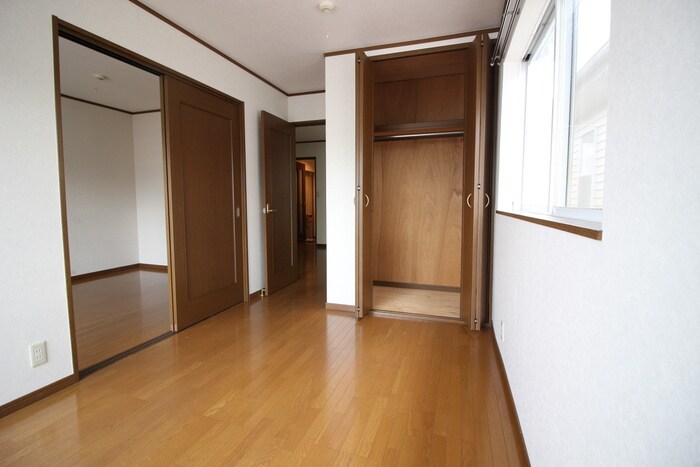 ファミ－ユコ－トＹｓの物件内観写真