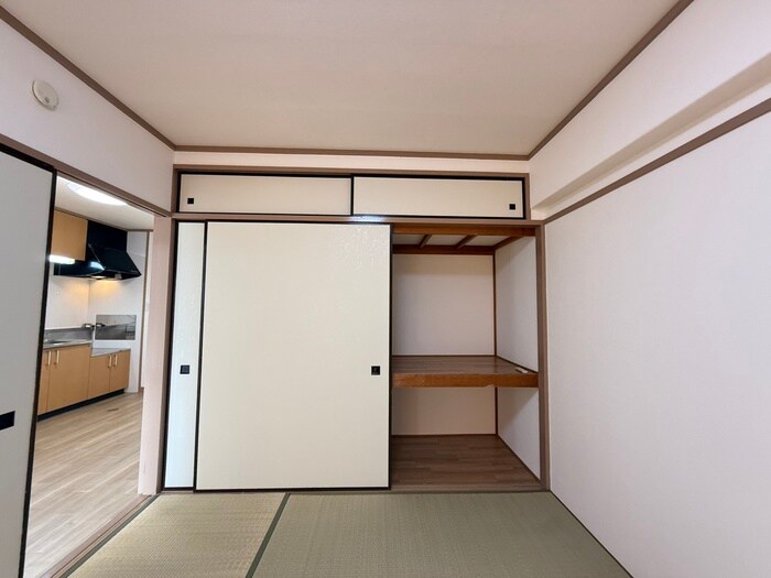 フラット内山の物件内観写真