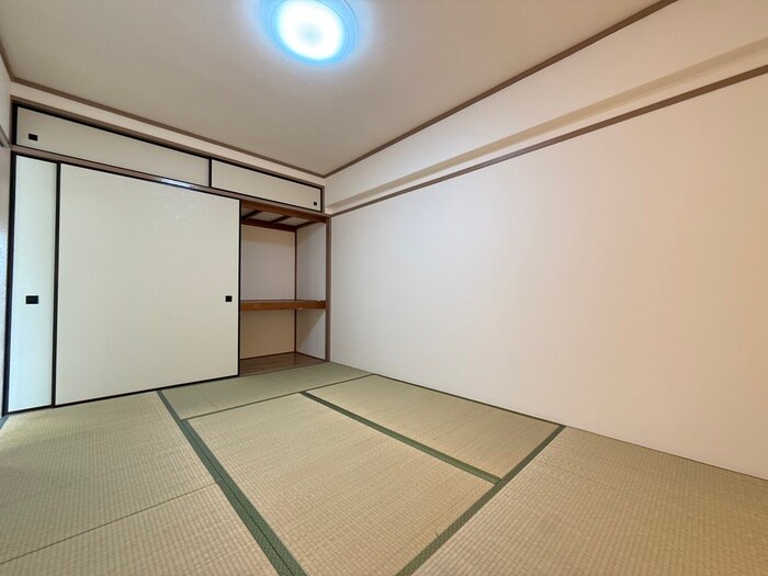 フラット内山の物件内観写真