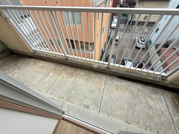 フラット内山の物件内観写真