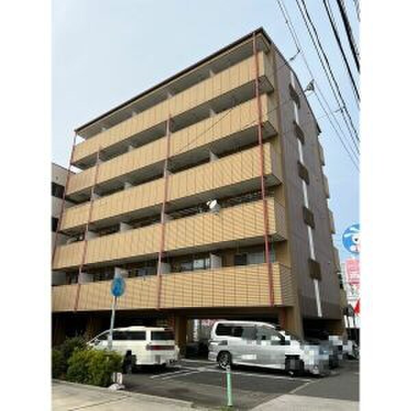 エクセレント港の物件外観写真