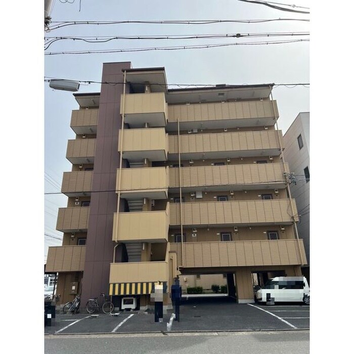 エクセレント港の物件外観写真