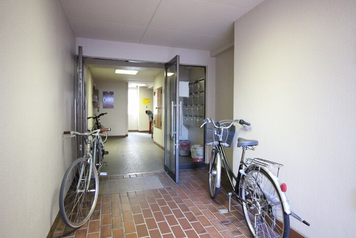 上前津寿ビルの物件外観写真