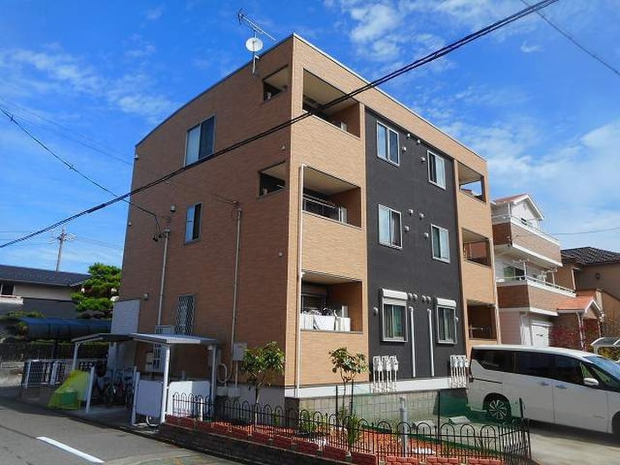 フローラルの物件外観写真