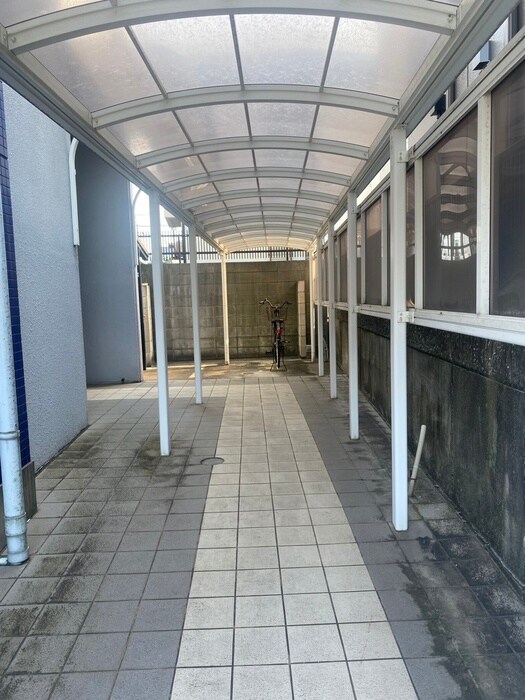 名星ビルの物件外観写真