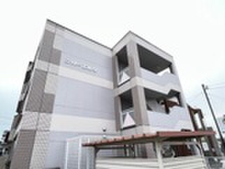 シャトーエルクの物件外観写真