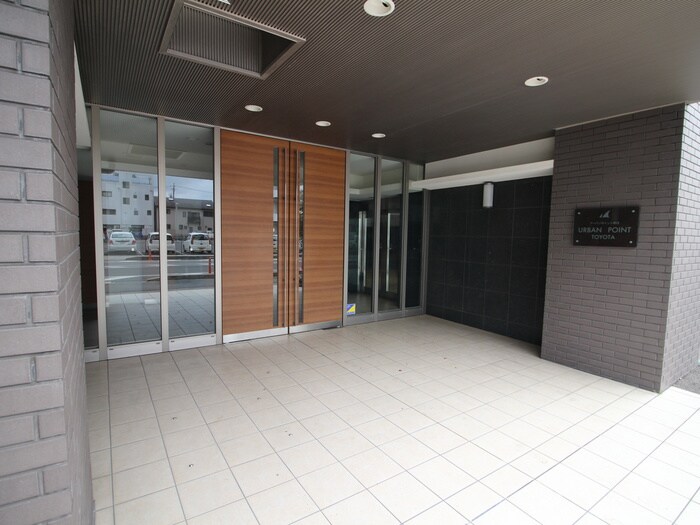 ア－バンポイント豊田(9～15階)の物件外観写真