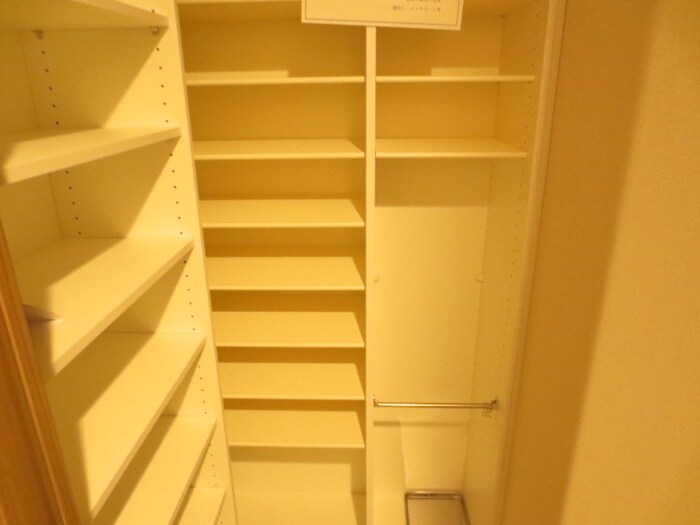 グランマスト白壁二丁目の物件内観写真