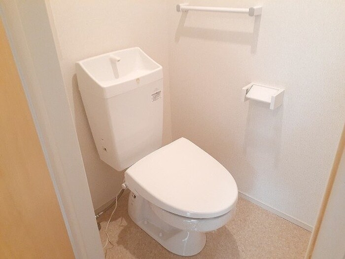 ラルジュ　中花の物件内観写真