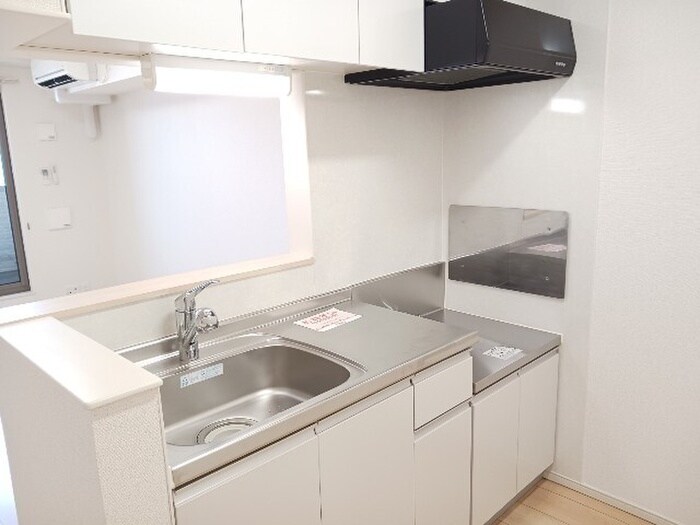 ラルジュ　中花の物件内観写真