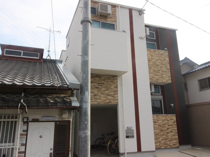 レーヴ・フルールの物件外観写真