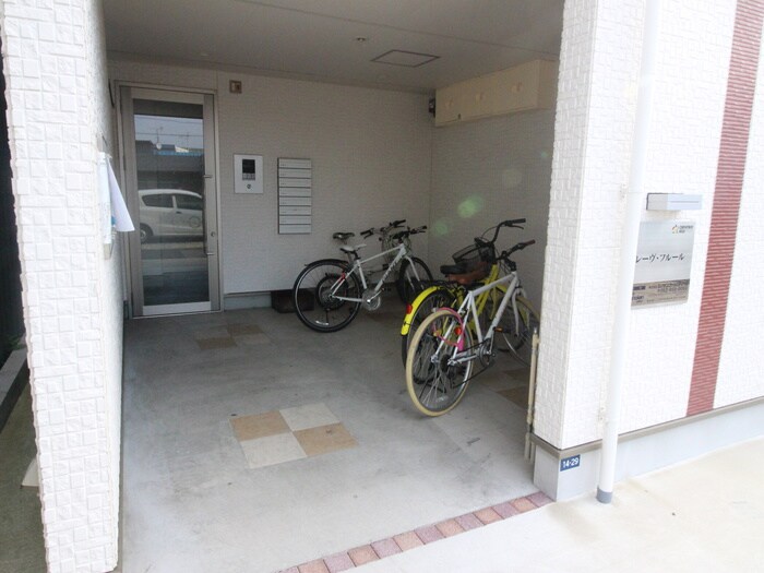 レーヴ・フルールの物件外観写真