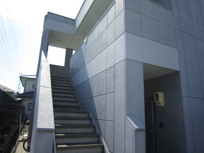 アート・ヒルズの物件外観写真