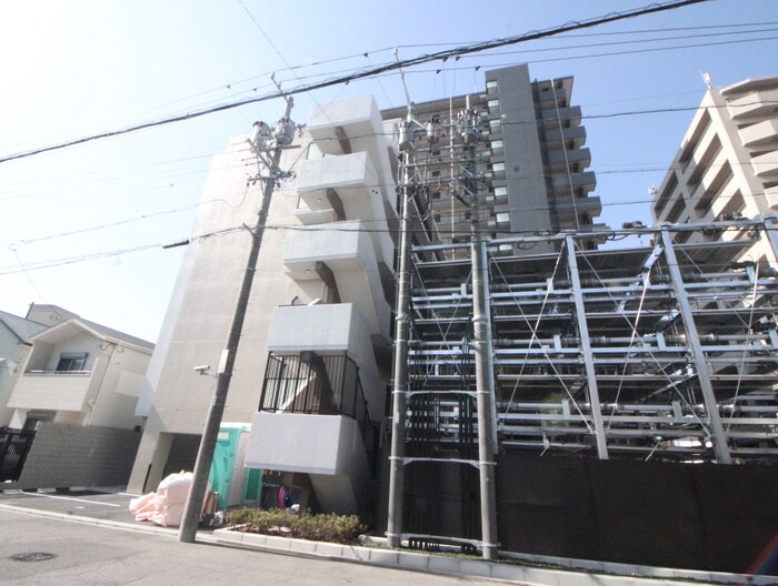 S-RESIDENCE桜本町awesomeの物件外観写真