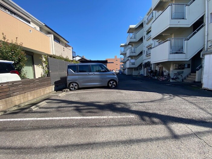 新柳ビルの物件外観写真